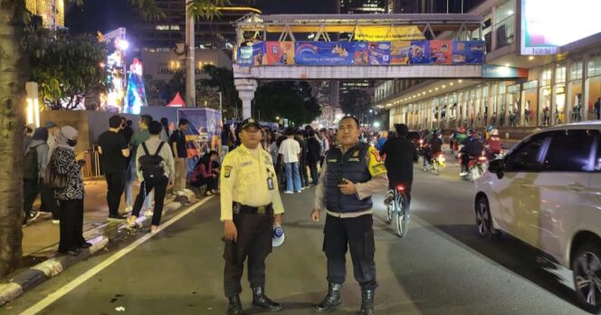 
					Polsek Metro Menteng Amankan Launching Produk OT di Sarinah, Kegiatan Berlangsung Aman dan Kondusif