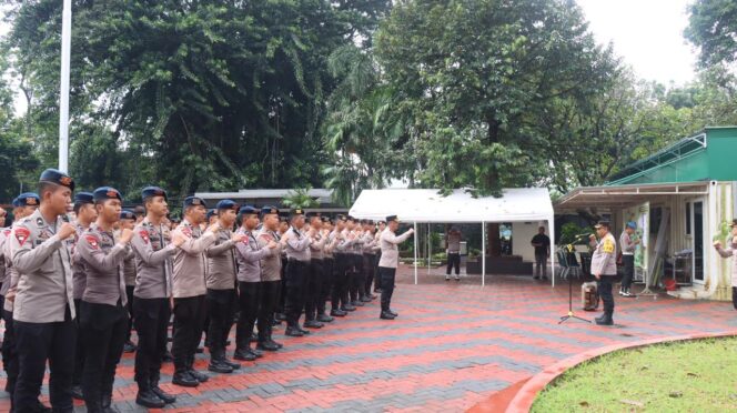 
					Amankan Aksi Unjuk Rasa di DPR, Polri Kerahkan Ratusan Personel