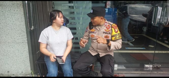 
					Polri Hadir Pastikan Keamanan Korban, Bhabinkamtibmas Cikini Sambangi Korban Dugaan Kejahatan UU ITE