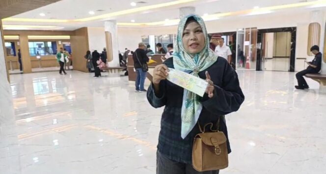 
					Samsat Jakarta Timur Tuai Apresiasi Wajib Pajak, Pelayanan Cepat Dipuji hingga Ada Saran Fasilitas Minuman