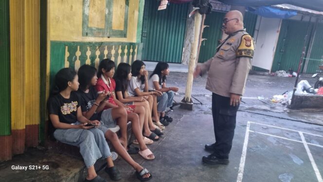 
					Pelaksanaan Sambang dan Penyuluhan Kamtibmas Bhabinkamtibmas kepada Anak-Anak dan Remaja RW 04 Kelurahan Kampung Bali