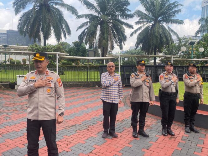 
					Apel Pelayanan dan Kesiapsiagaan Polri Dalam Rangka Aksi Unjuk Rasa di Gedung DPR RI