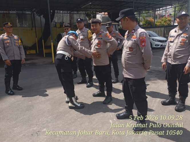 
					Tegakkan Disiplin Internal, Polsek Johar Baru Gelar Gaktibplin Personel