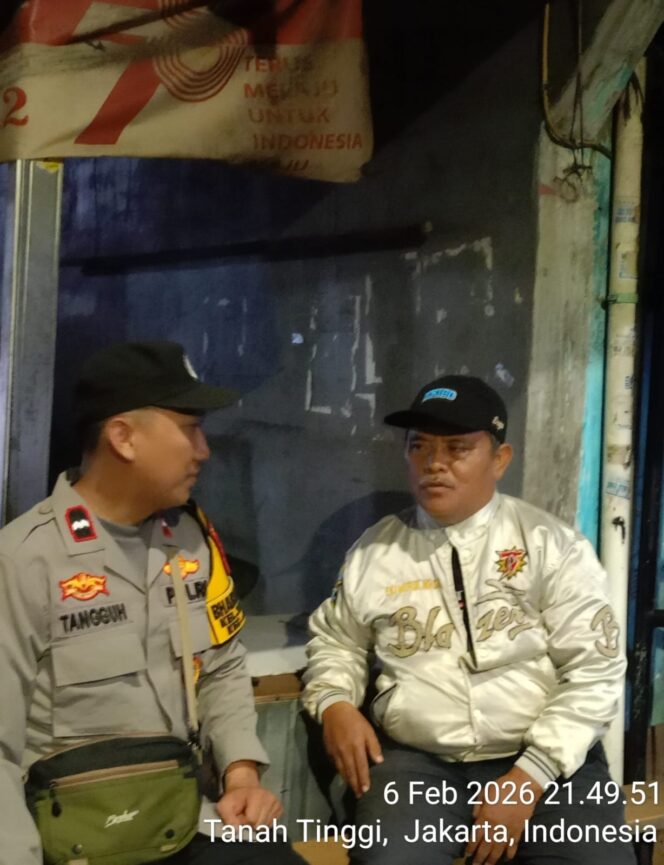 
					Sentuhan Empati di Tanah Tinggi, Bhabinkamtibmas Hadir Sambangi Korban Kejahatan