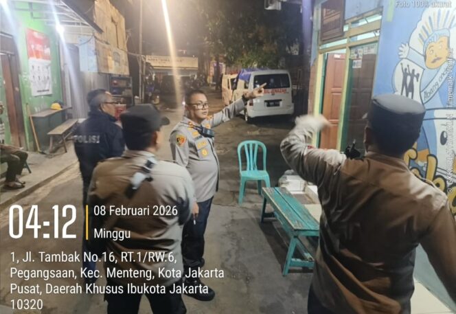 
					Patroli Jalan Kaki Kapolsek Metro Menteng, Tekan Potensi Tawuran di Pegangsaan