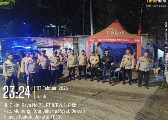 
					Patroli Cipkon Bergerak, Polsek Metro Menteng Antisipasi Tawuran dan Kriminalitas Di Perbatasan Kalipasir
