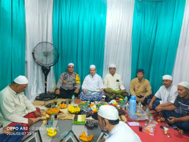 
					Bhabinkamtibmas Kramat Sambangi Tokoh Agama, Perkuat Sinergi Jaga Kamtibmas