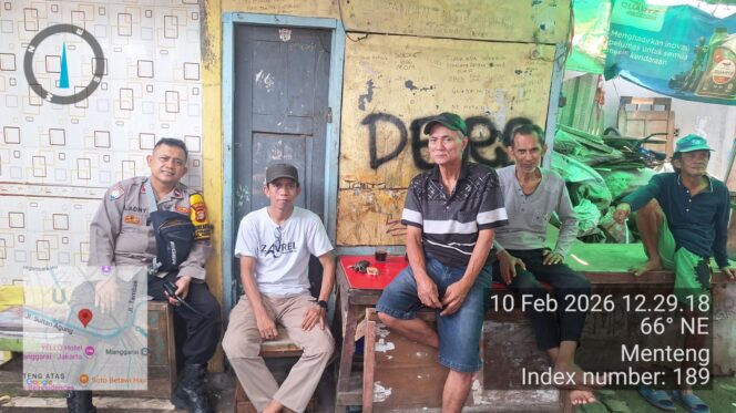 
					Patroli Dialogis Bhabinkamtibmas Pegangsaan Jaga Pasar Emper Tetap Aman dan Kondusif