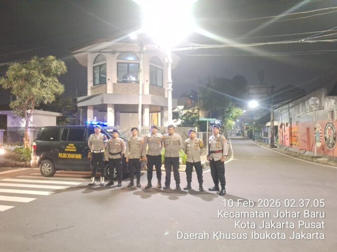 
					Polisi Sisir Johar Baru Dini Hari, Patroli Cipta Kondisi Cegah Tawuran dan Gangguan Kamtibmas