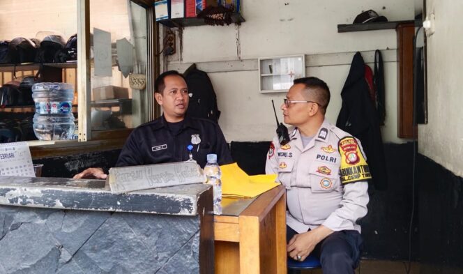 
					Bhabinkamtibmas Cempaka Putih Timur Perkuat Sinergi dengan Pihak Kampus STMI untuk Jaga Keamanan Lingkungan Akademik