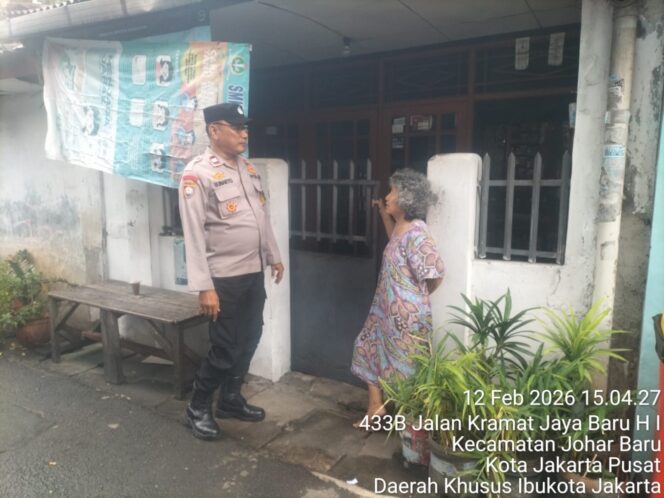 
					Polri Hadir dengan Empati, Bhabinkamtibmas Johar Baru Sambangi Korban Dugaan Penipuan