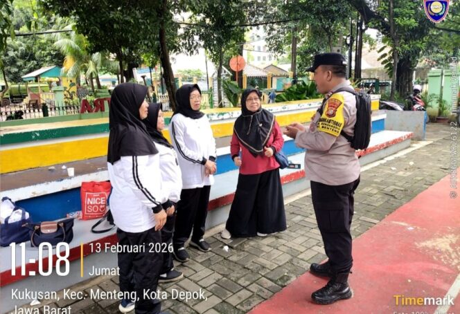 
					Bhabinkamtibmas Gondangdia Ajak Kader Jumantik Aktif Jaga Lingkungan dan Kamtibmas