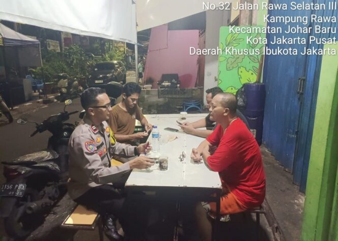 
					Sentuhan Humanis di Tengah Warga, Polisi Perkuat Cooling System Lewat Sambang Ketua RT Kampung Rawa