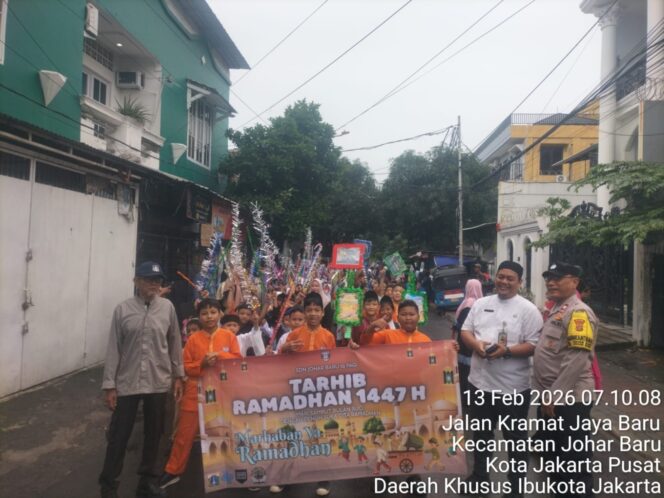 
					Pengamanan Karnaval Sambut Ramadhan 1447 H, Bhabinkamtibmas Johar Baru Pastikan Kegiatan Aman dan Tertib