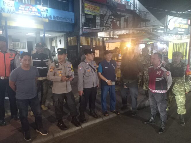 
					Polsek Senen Gelar Ops Cipta Kondisi, Patroli 3 Pilar Jaga Kamtibmas Malam Hari