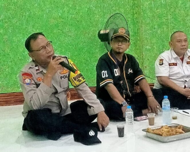 
					Perkuat Sinergi Jaga Kamtibmas, Bhabinkamtibmas Hadiri Rapat Konsolidasi Pokdarkamtibmas Johar Baru