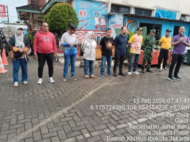 
					3 Pilar Galur Gelar Kerja Bakti dan Penertiban Lapak PKL di Lingkungan Pasar Abdul Gani