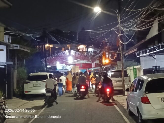 
					Polisi Amankan dan Kawal Pawai Obor Sambut Ramadhan di Kampung Rawa