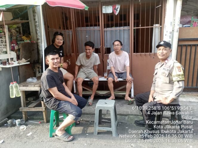 
					Sambangi Tomas RT 015/01 Galur, Bhabinkamtibmas Perkuat Kamtibmas Jelang Ramadhan 2026