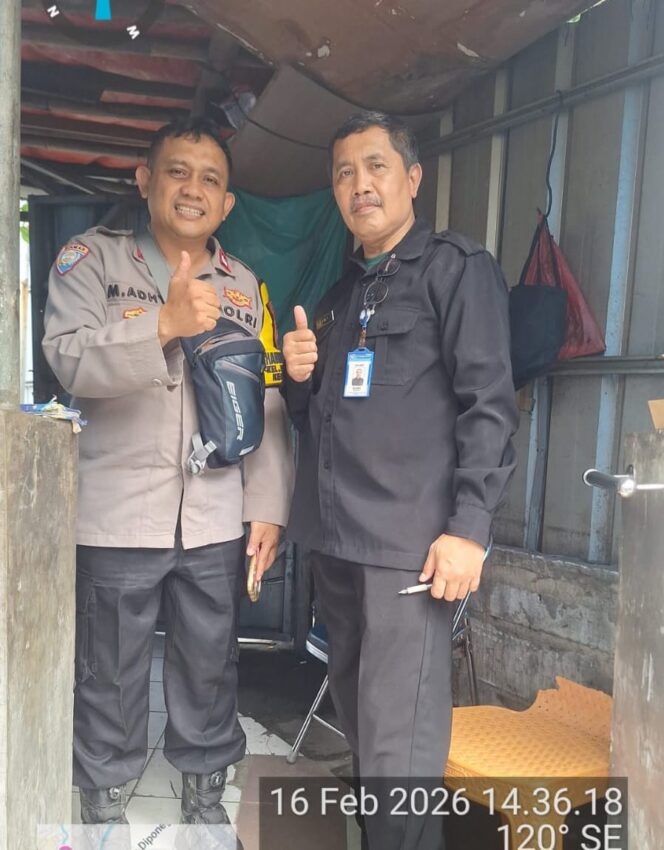 
					Sambang Humanis Bhabinkamtibmas Pegangsaan, Perkuat Keamanan Rumah Sakit THT di Menteng