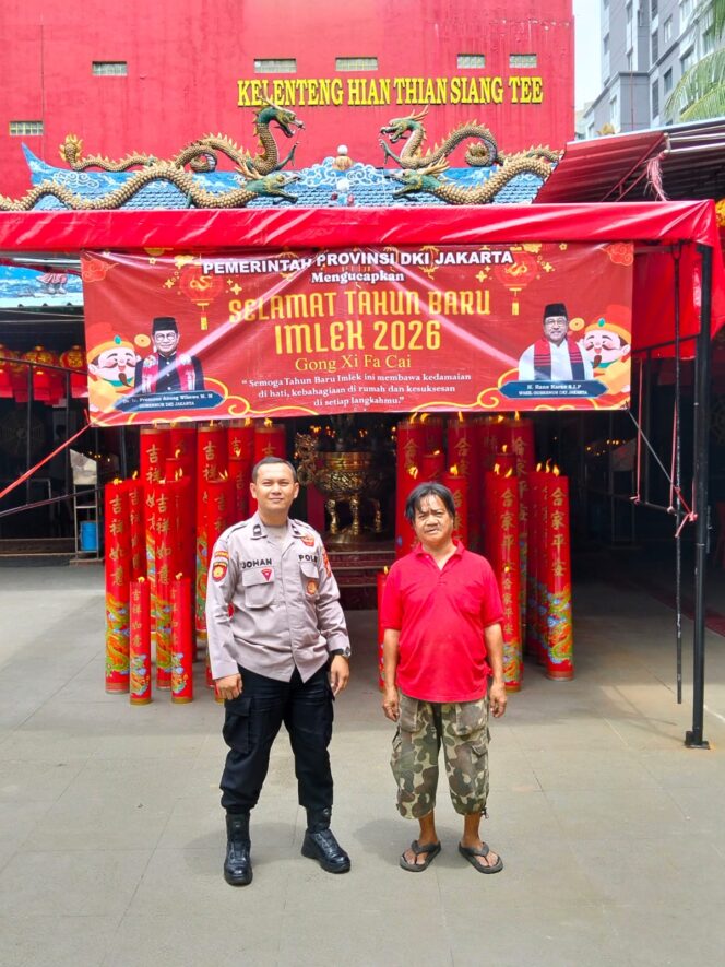 
					Polsek Metro Tanah Abang Pastikan Pelayanan Imlek Aman dan Kondusif di Klenteng Hian Thian Siang Tee Tanah Abang