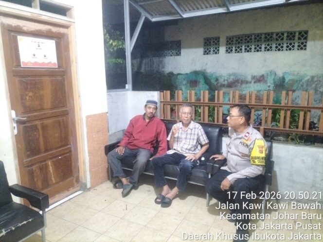 
					Door to Door System, Polisi Perkuat Silaturahmi dan Keamanan Warga RW 08 Johar Baru