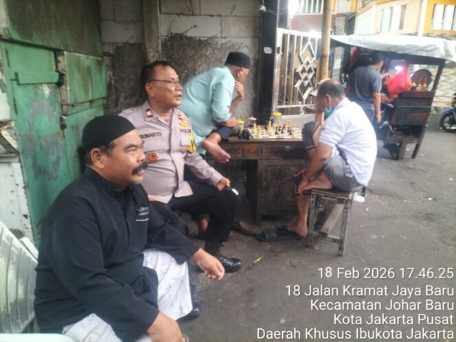 
					Hadir di Pemukiman Warga, Polisi Perkuat Keamanan RW 08 Johar Baru