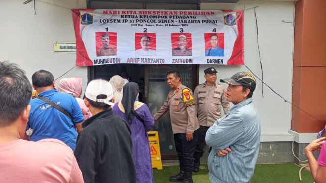 
					Polsek Senen Laksanakan Pengamanan Pemilihan Ketua Pedagang Loksem JP 37 Pasar Poncol