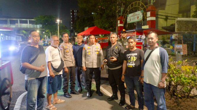 
					Patroli Malam Ramadhan, Polsek Senen Monitoring Wilayah Paseban Antisipasi Tawuran