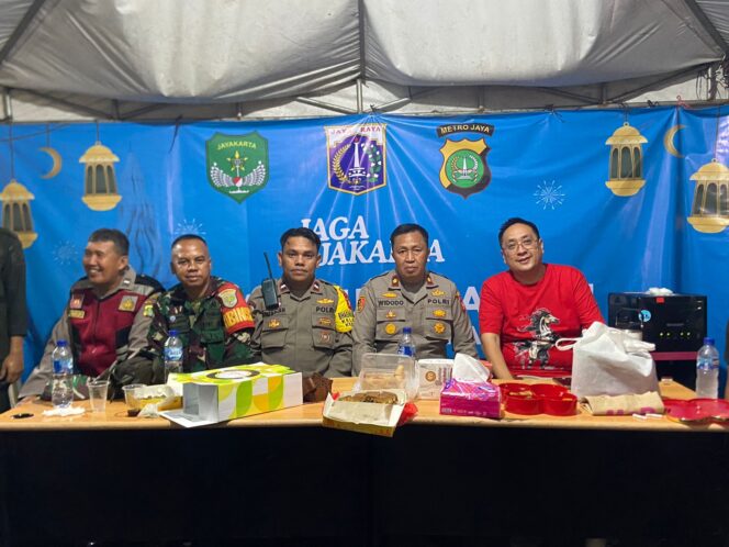 
					Ops Cipta Kondisi 3 Pilar di Wilayah Hukum Polsek Senen, Patroli Malam Digelar Meski Hujan