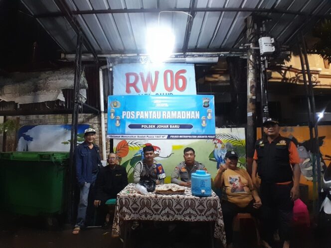 
					Polisi dan Warga Bersinergi, Pos Pantau Ramadhan Kelurahan Galur Antisipasi Gesekan dan Tindak 3C