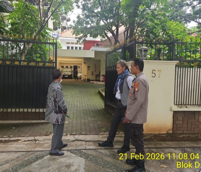 
					Polsek Metro Menteng Amankan Pameran Satu Abad Peninggalan Bung Hatta