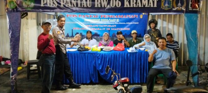 
					Patroli Posko Ramadan di Kramat, Polisi dan Warga Bersinergi Antisipasi Tawuran