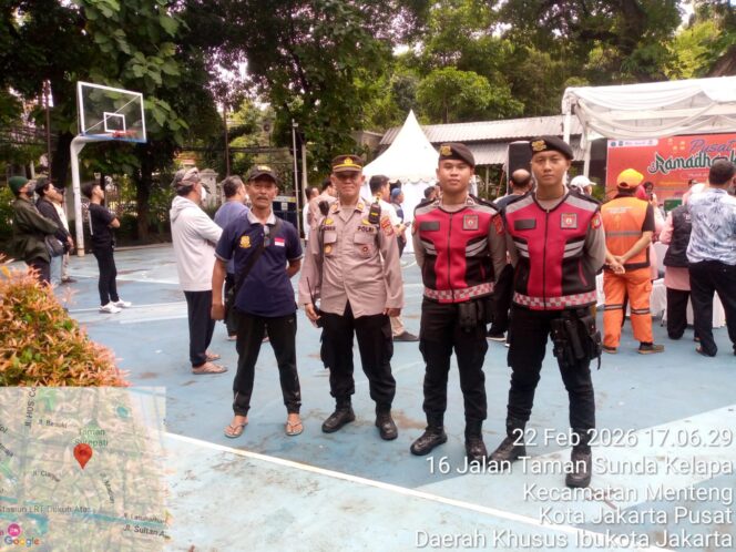 
					Ramadhan Aman, Aparat Gabungan Siaga di Pasar Takjil Masjid Agung Sunda Kelapa