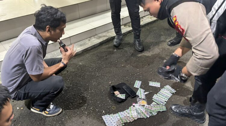 Satgas Anti Tawuran Amankan Pelaku Transaksi Obat Terlarang di Palmerah