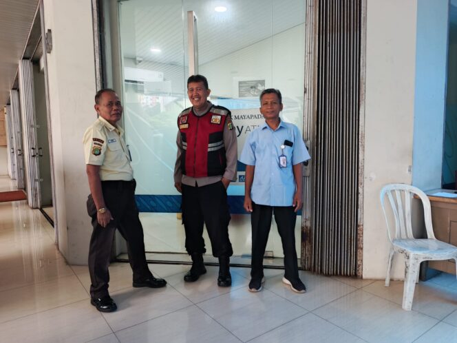 
					Patroli Sambang Objek Vital, Unit Samapta Cek Keamanan Bank di Salemba Raya