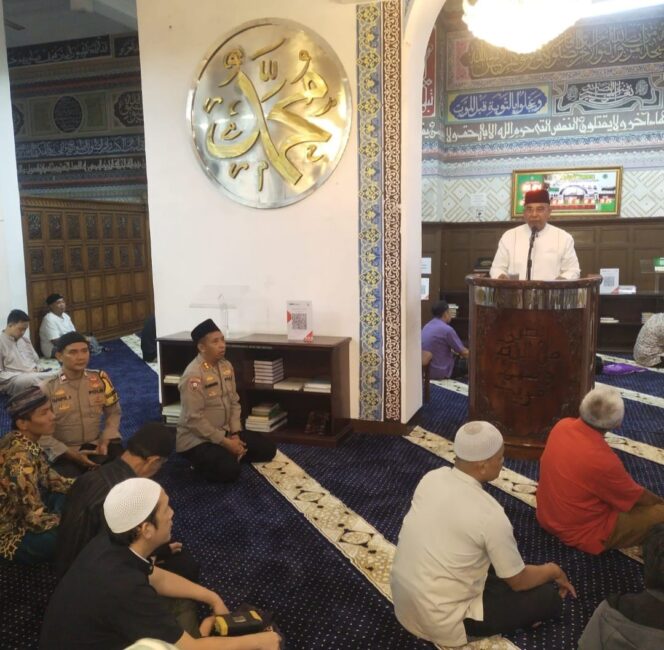 
					Sahur Bersama PJU Polda Metro Jaya di Masjid Cut Mutia, Perkuat Sinergi Kamtibmas Ramadhan