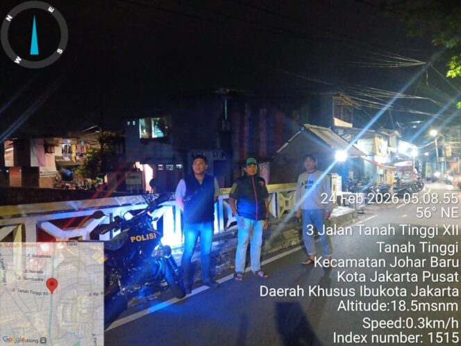 
					Unit Reskrim Tim I Polsek Johar Baru Patroli Subuh Antisipasi Tawuran dan Kejahatan Jalanan di Wilayah Johar Baru