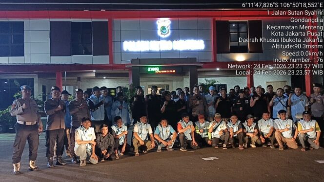 
					Warga Menteng Deklarasi Tolak Aksi Anarkhis, Bersama Polsek Metro Menteng Siap Jaga Jakarta