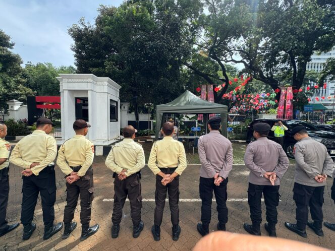 
					Polsek Sawah Besar Siagakan Personel Amankan Rencana Aksi Unjuk Rasa di Kementerian Agama