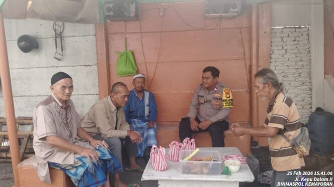 
					Ramadhan Penuh Kedamaian, Polri Perkuat Silaturahmi dengan Warga Kemayoran