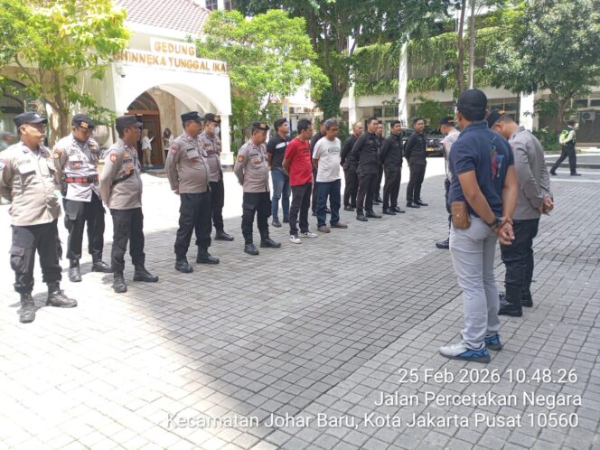 
					Humanis dan Siaga, Polsek Johar Baru Amankan Aksi Unras di Depan Kantor BPOM
