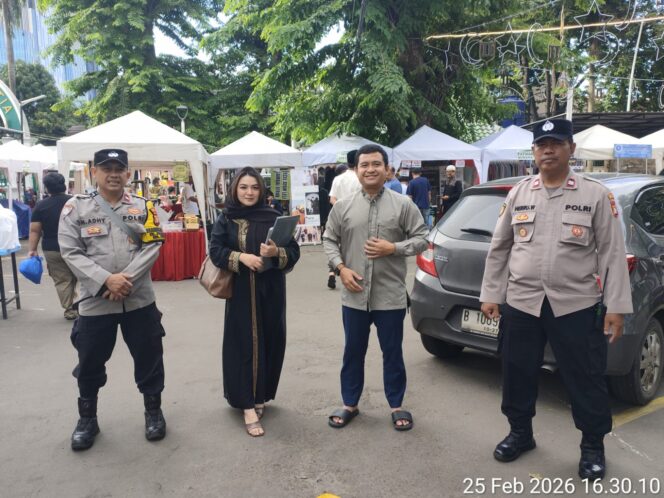 
					Polsek Metro Menteng Pastikan Pasar Tumpah Ramadhan Cut Mutia Aman dan Tertib