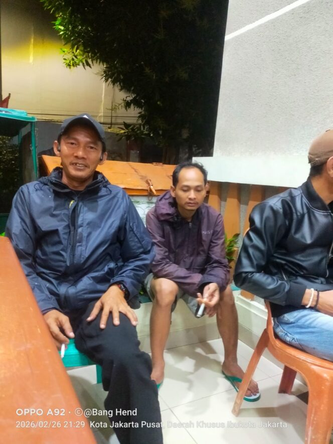 
					Polisi dan Dinas Sosial Amankan ODGJ yang Mengamuk di Kramat Senen