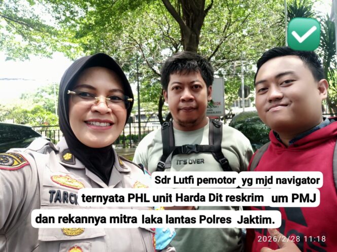 
					Perwira Polres Jakpus Sigap Tolong Pemotor Kecelakaan di Rawa Selatan