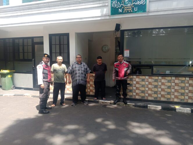 
					Polsek Senen Patroli dan Sambang Objek Vital di Kantor PBNU, Situasi Kondusif