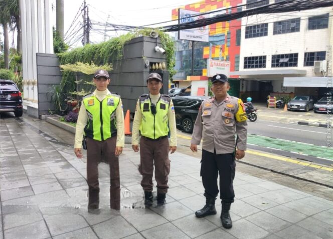 
					Sambut Ramadan, Bhabinkamtibmas Perkuat Pengamanan Nasdem Tower