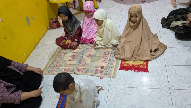 
					Dukung Pendidikan Karakter Sejak Dini, Polri Salurkan Sarana Kontak ke PAUD Kejora