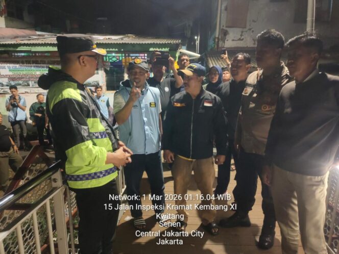 
					Kapolsek Metro Menteng Pimpin Patroli Sahur, Cegah Tawuran di Kalipasir Menteng