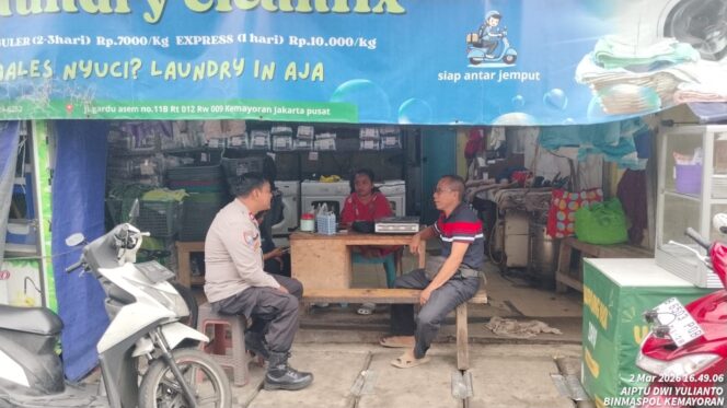 
					Ramadhan Aman dan Sejuk, Polri Bangun Komunikasi Humanis dengan Warga Kemayoran